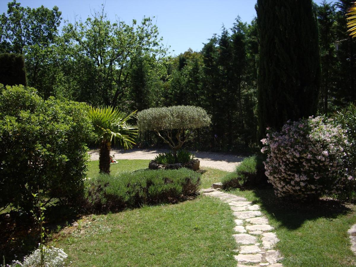 La Bastide De Mauragne - Gite Les Iris Apt Exterior foto
